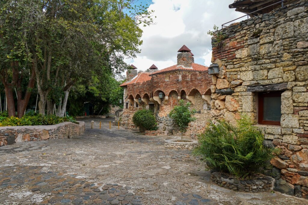 ART00173-1.jpg